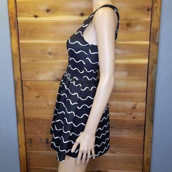 Divided H&M Striped Fit and Flare Dress (size XS) - Picture 3 of 6